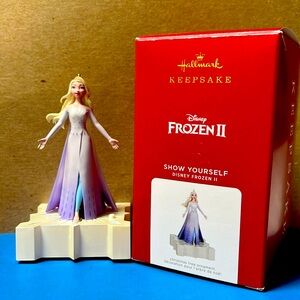 Hallmark Disney Frozen ll Show Yourself Elsa working Magic Sound